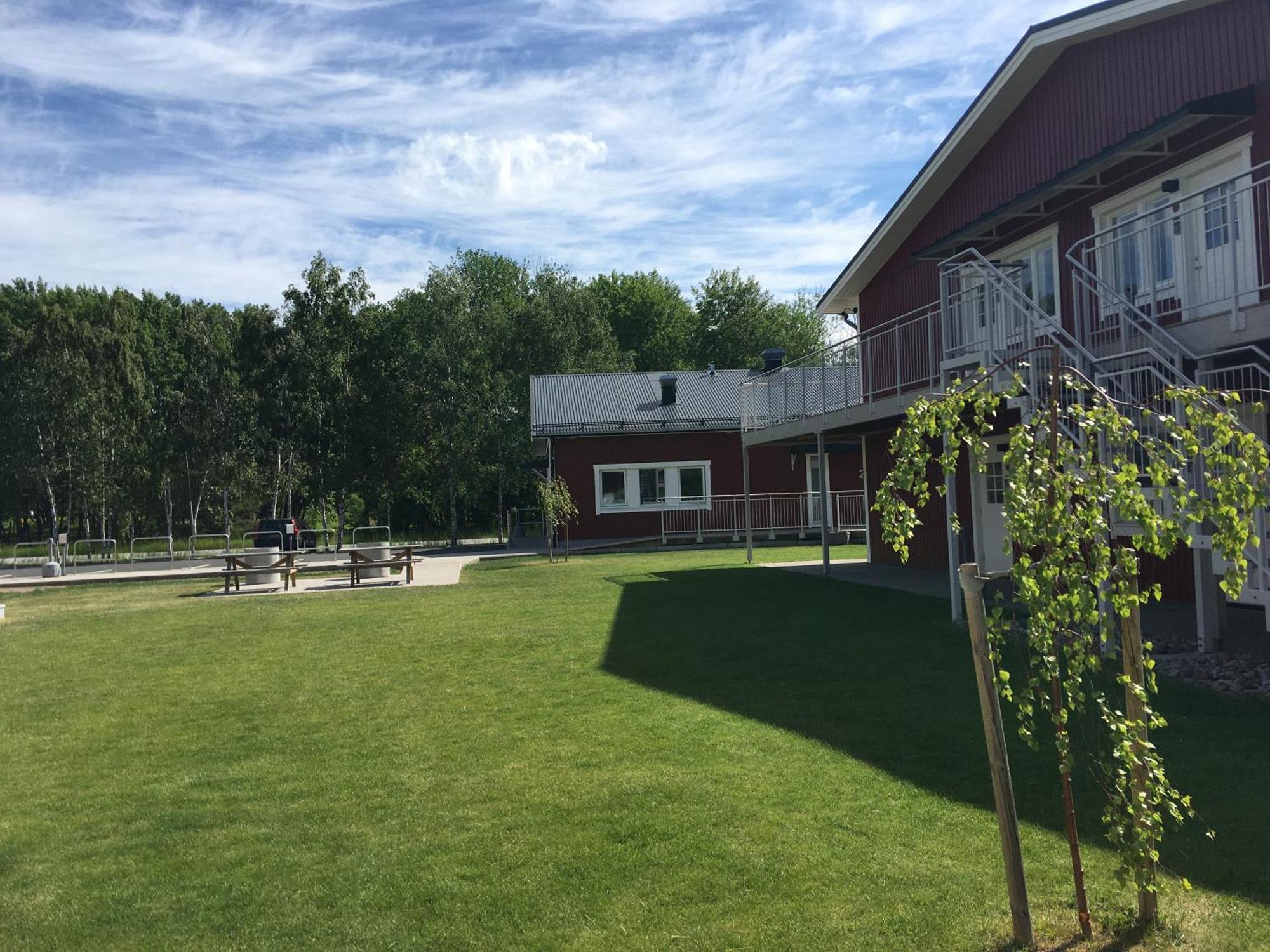 Land-Inn Motel Rosersberg Zewnętrze zdjęcie